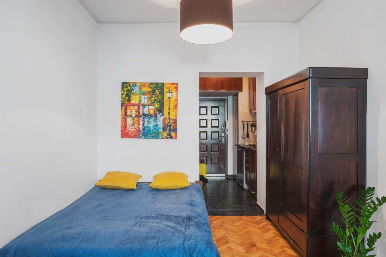 Mieszkanko Na Stawki Netflix Apartment Warsaw Ngoại thất bức ảnh